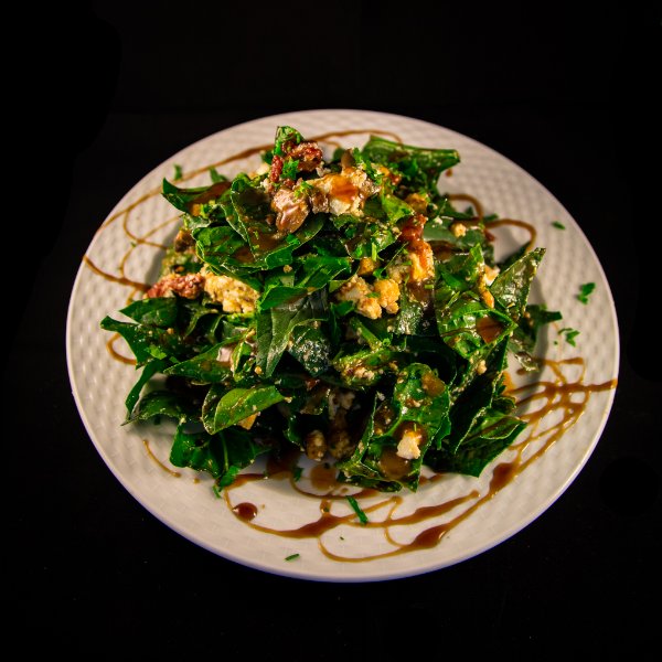 Green salad with balsamic sauce Green salad with balsamic sauce